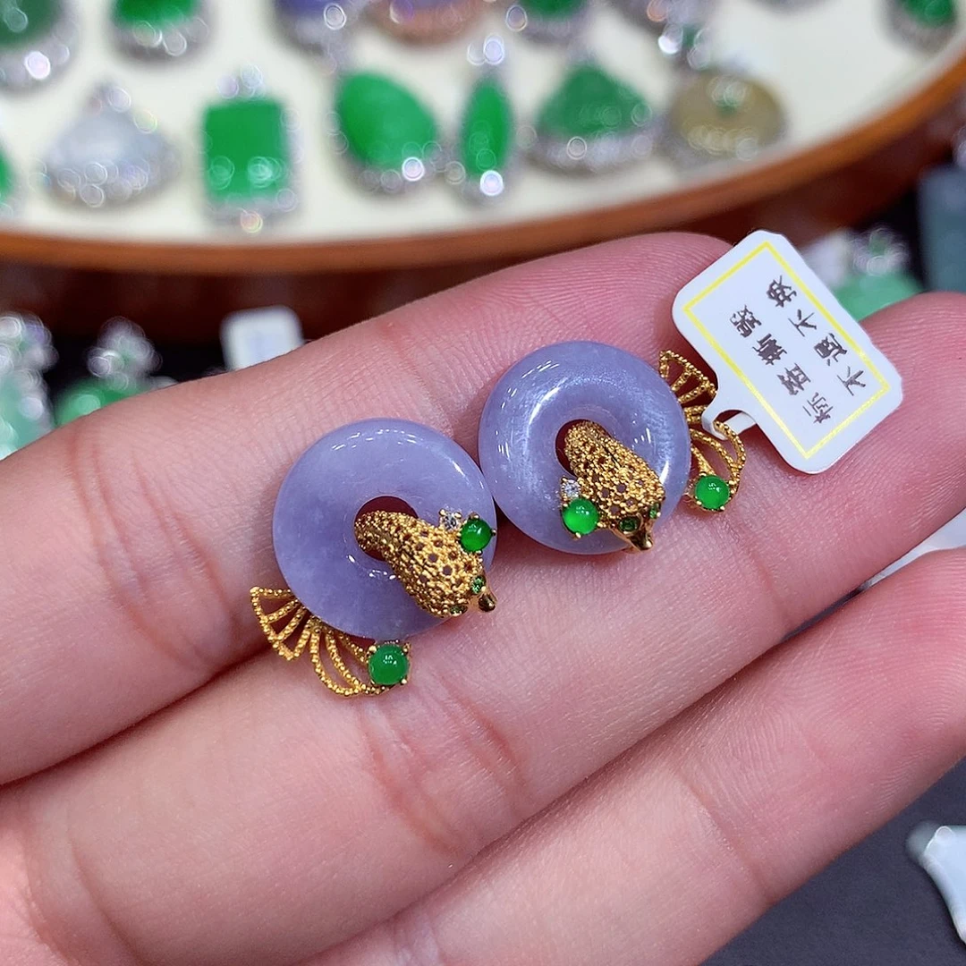 翡翠吊坠(不含链)18K金镶嵌