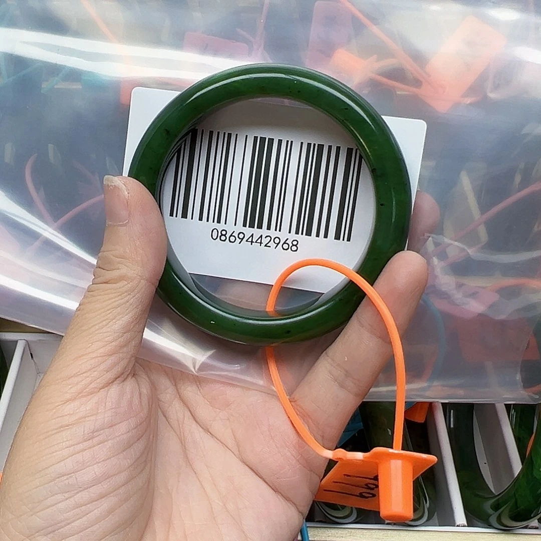 未镶嵌手镯和田玉57