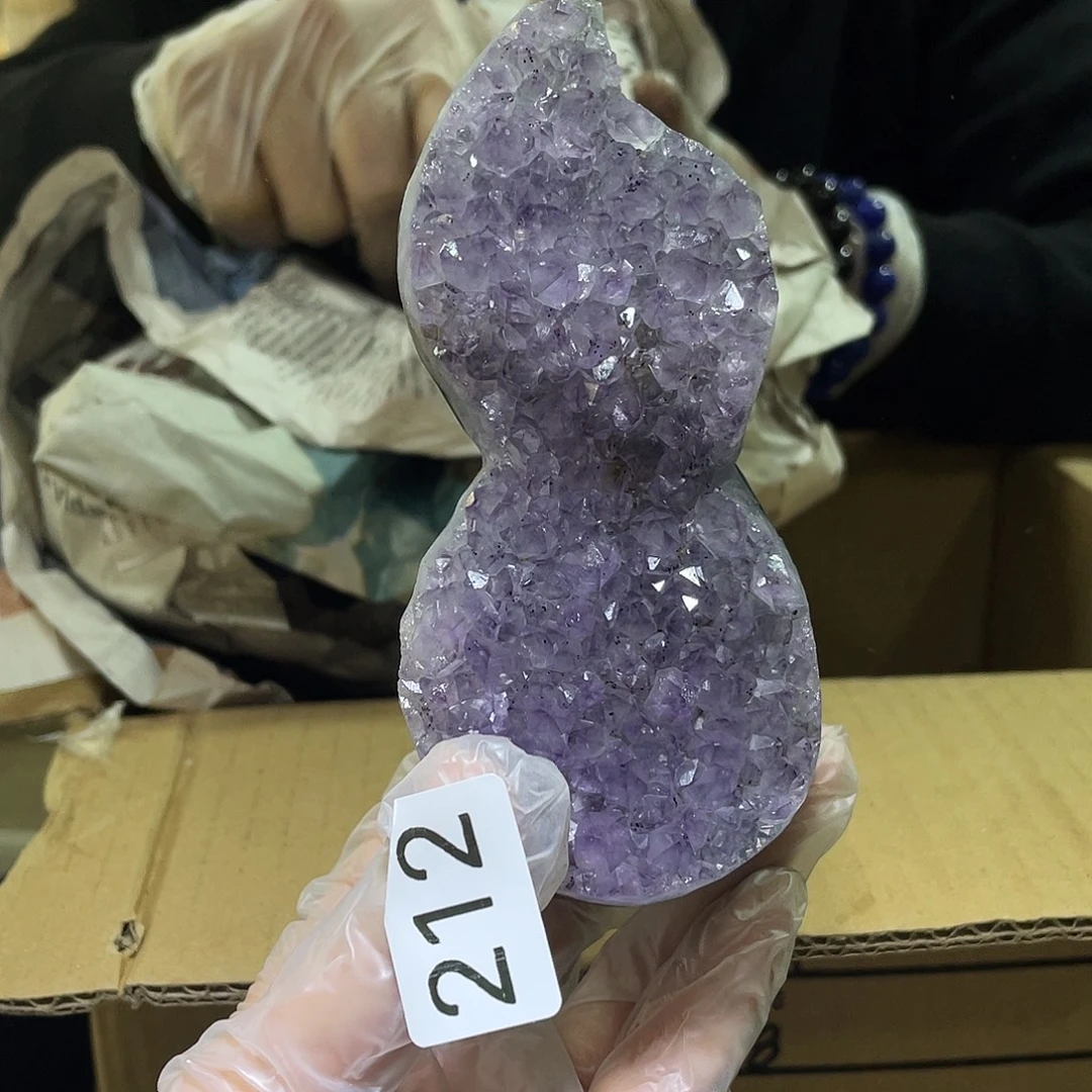 未镶嵌水晶珠宝半成品