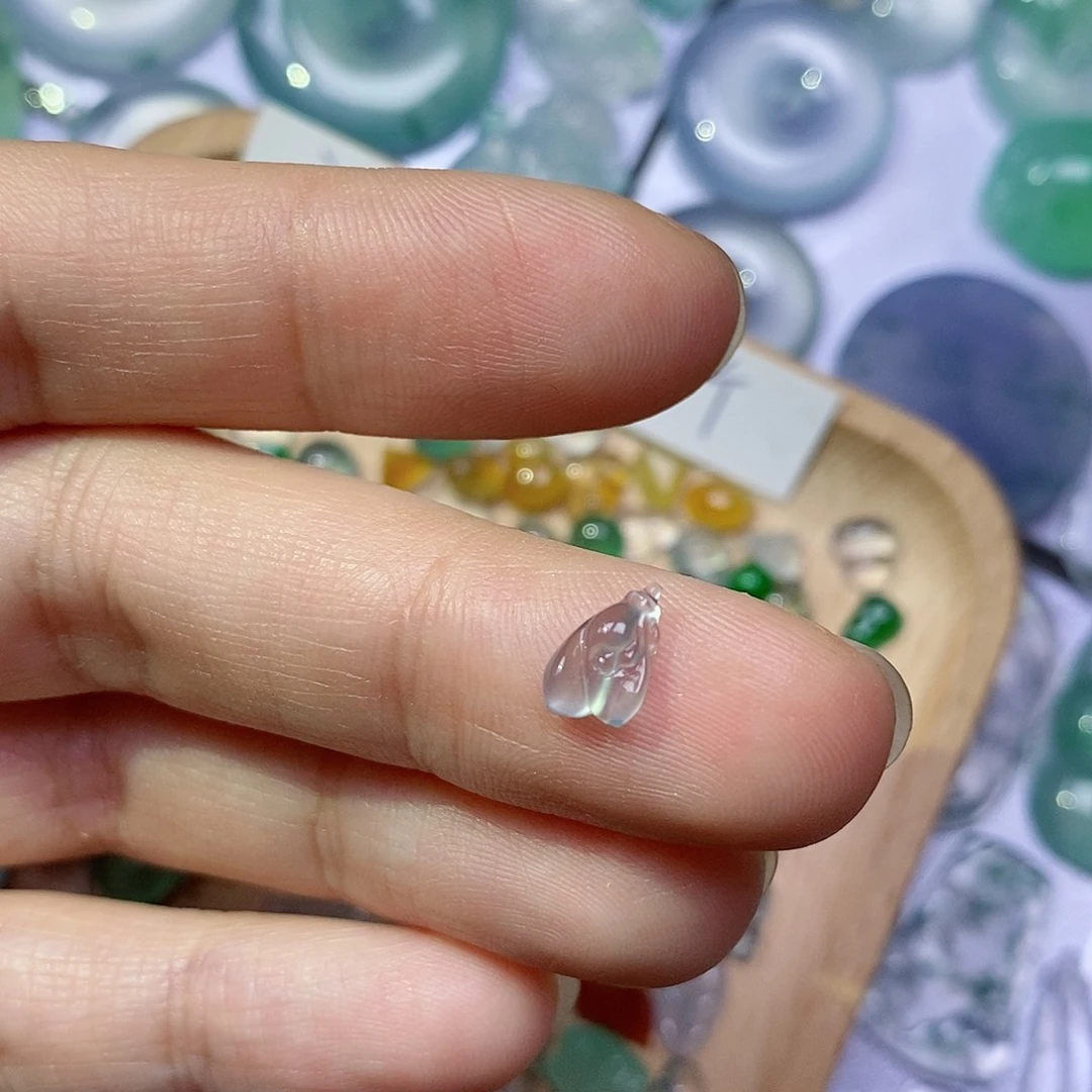 定制翡翠未镶嵌翡翠