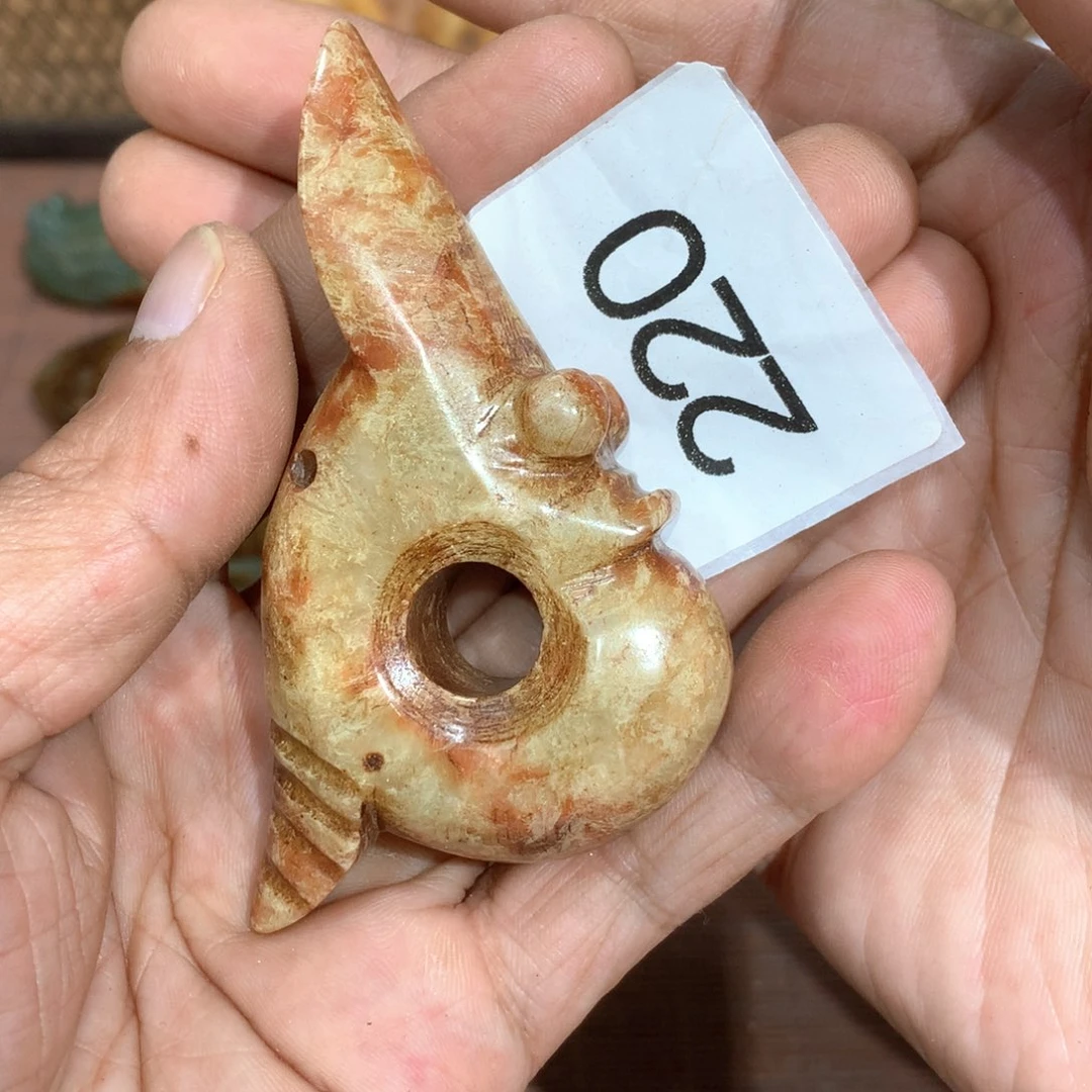 未镶嵌和田玉挂件