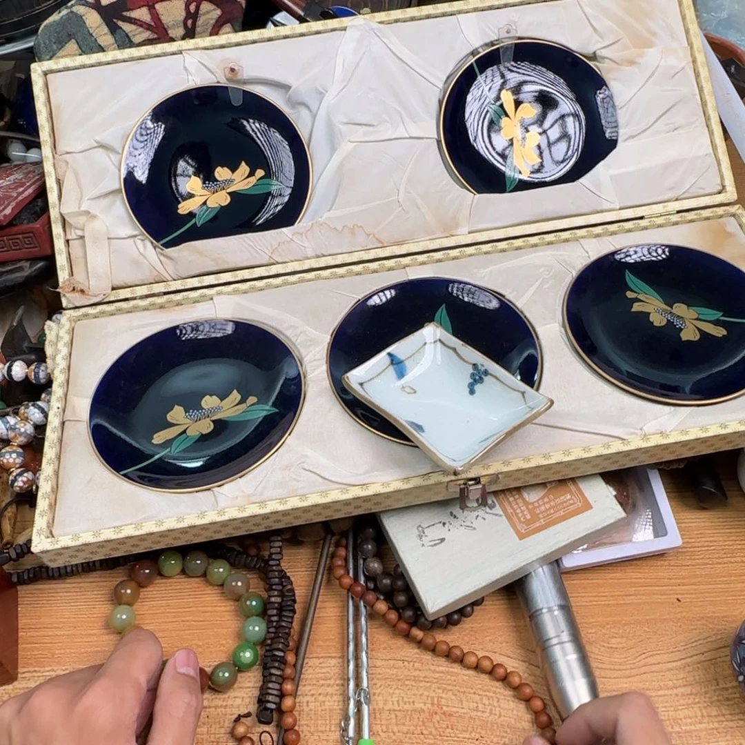 绿泥陶瓷孤品单件车里拍