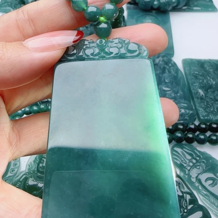 翡翠未镶嵌颈饰多样性发货天然A货翡翠