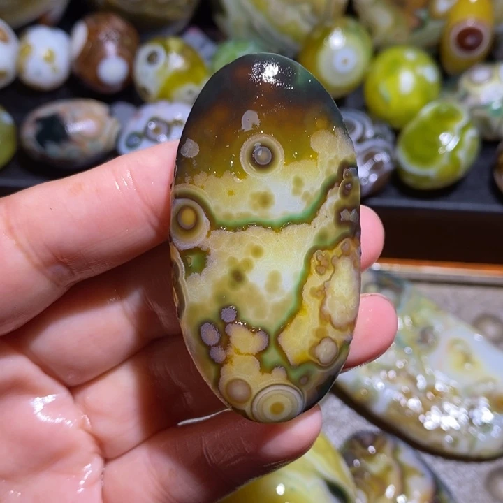 未镶嵌玛瑙/玉髓珠宝半成品88