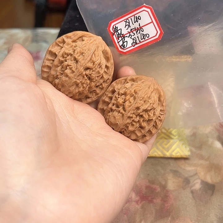 把件文玩核桃望月