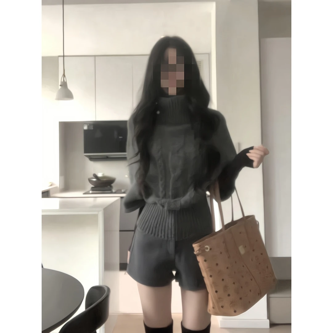 韩系chic时尚灰色高领银扣针织毛衣蝙蝠袖上衣短裤辣妹热裤靴裤女