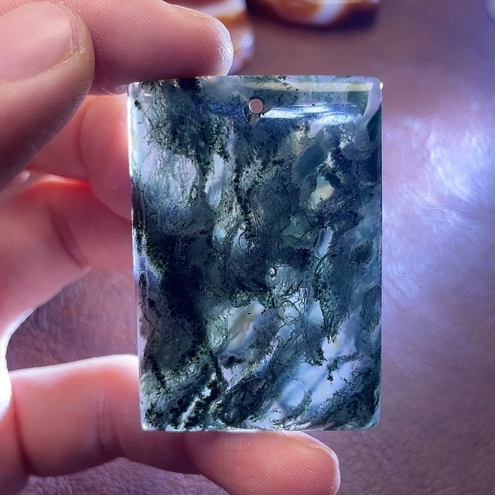 醒***刻玛瑙/玉髓颈饰未镶嵌