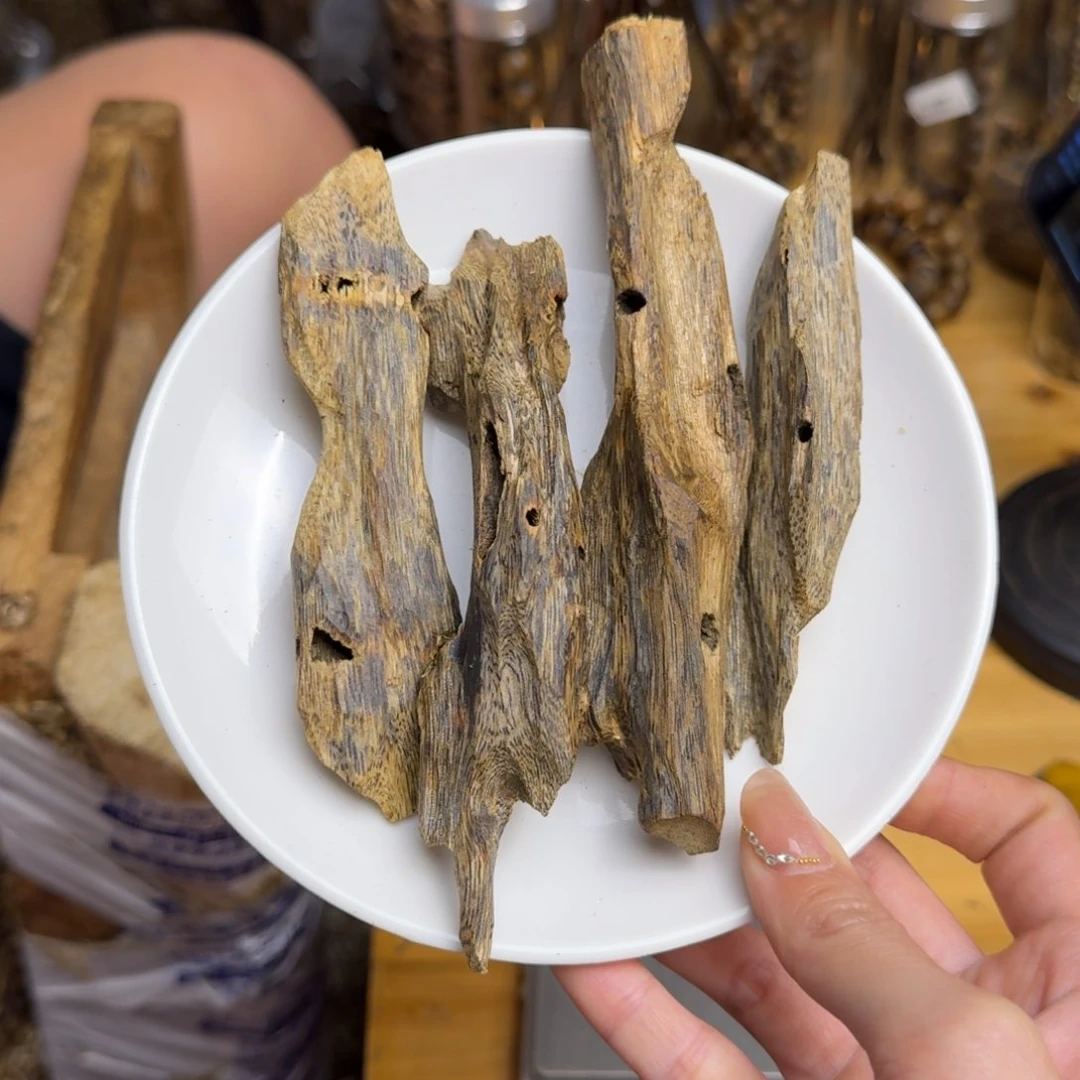 沉香手把件白棋品种块料63克