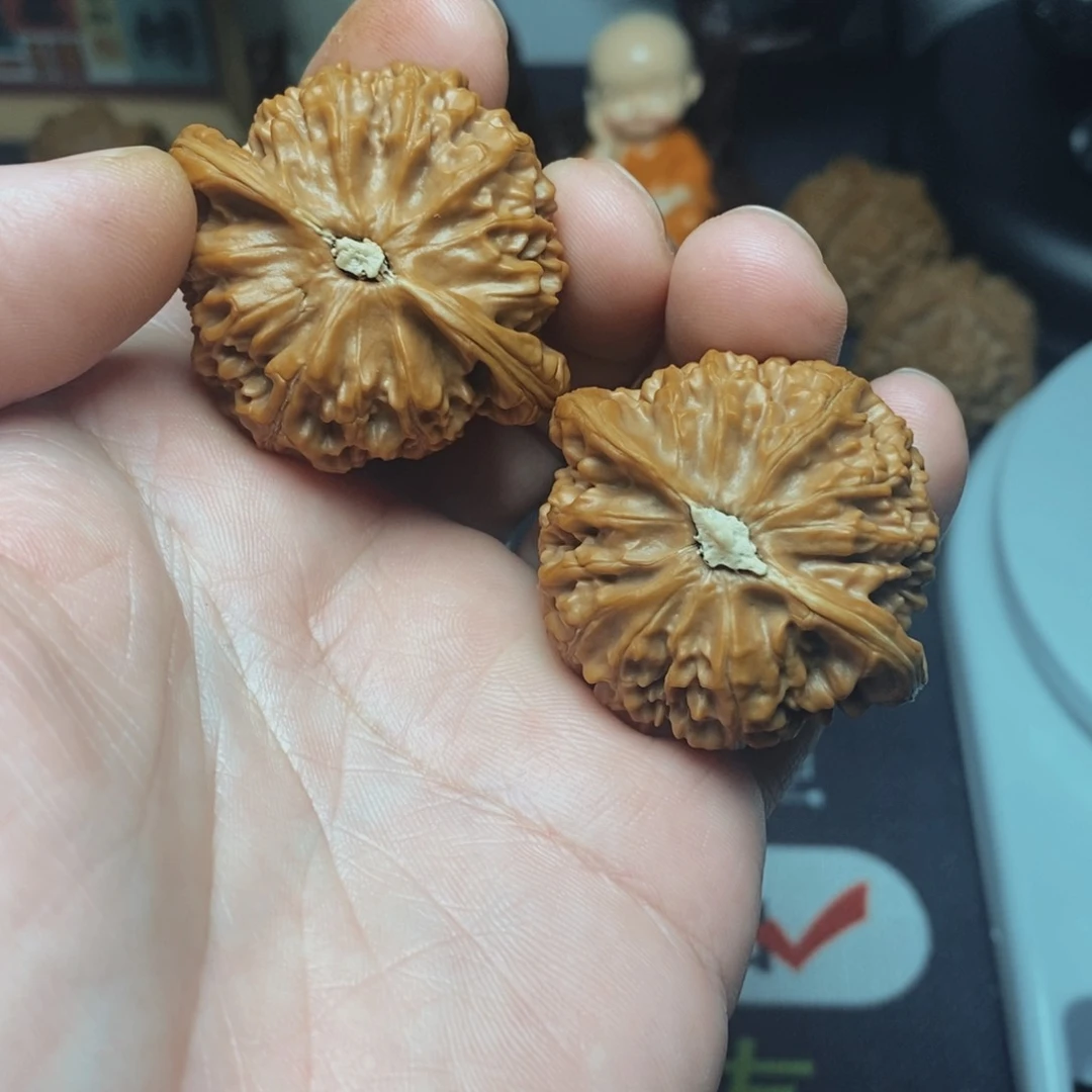 文玩核桃把件宫灯全品无修41.5 88.88