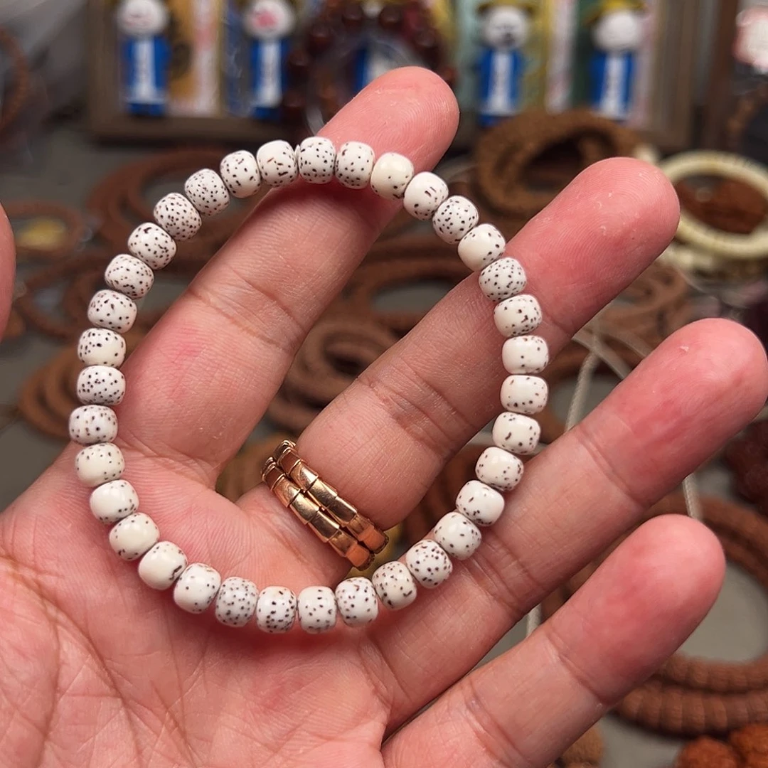 星月菩提吊坠吃**恒0