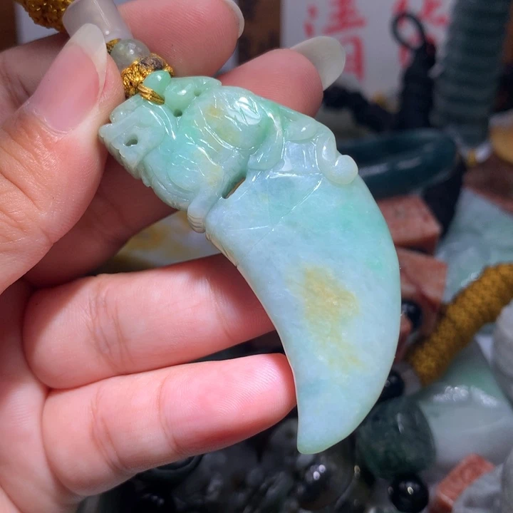 翡翠未镶嵌颈饰保真天然A货翡翠