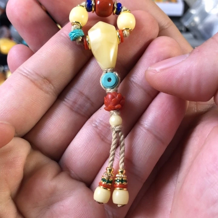 蜜蜡珠宝奇石未镶嵌