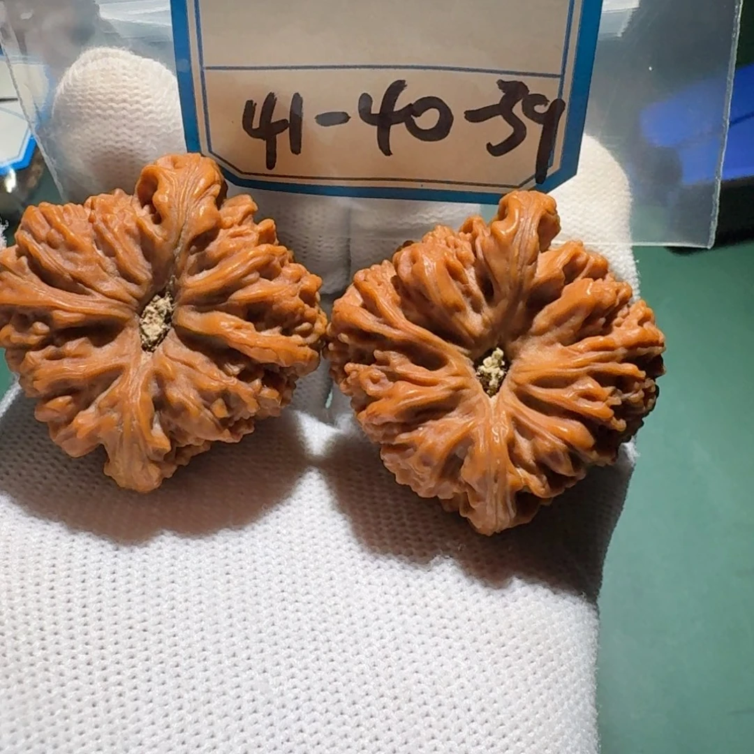 吊坠文玩核桃0001号三角凹顺