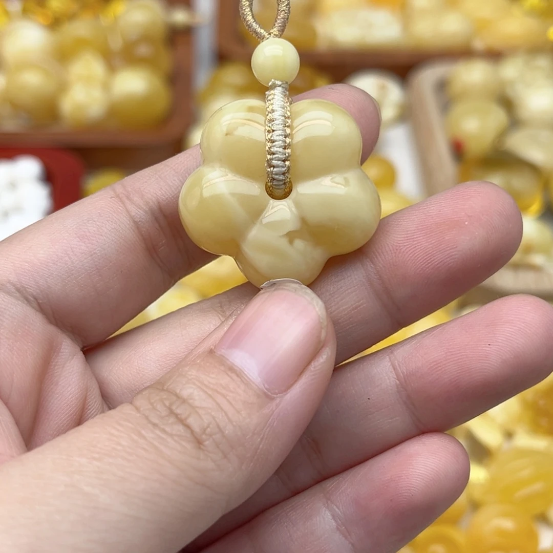 蜜蜡未镶嵌裸石配饰