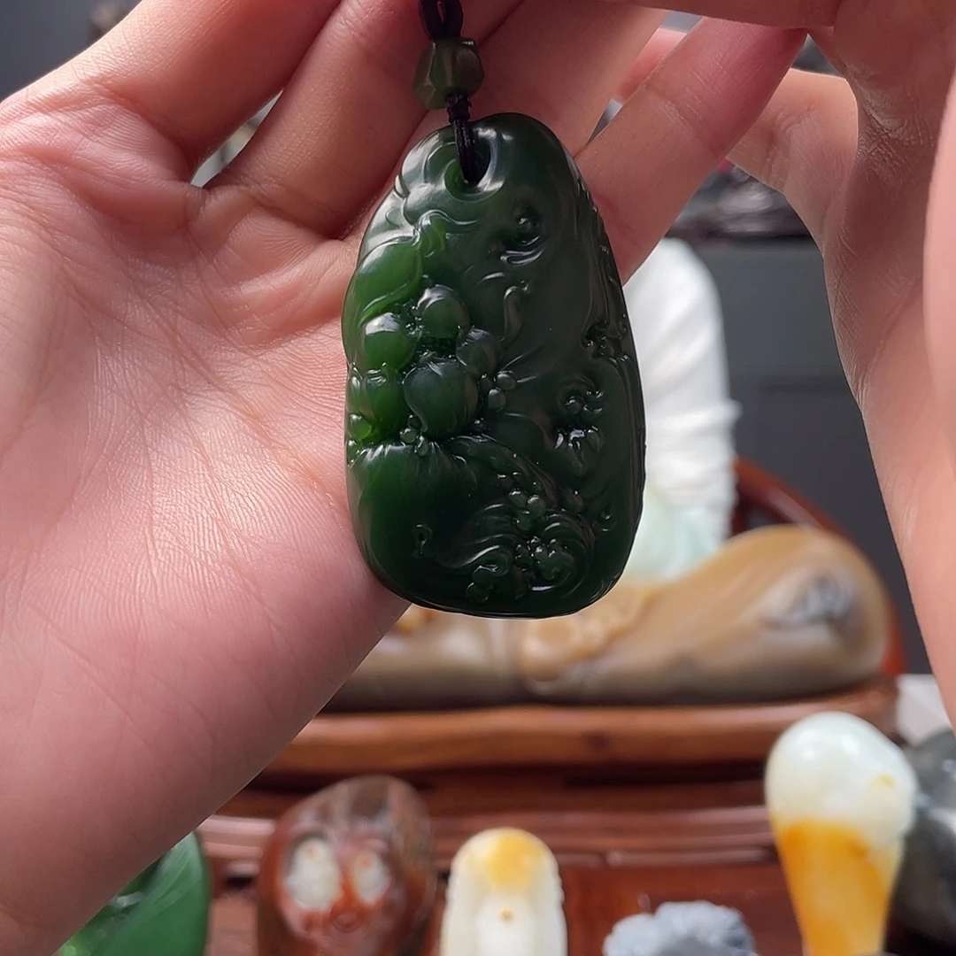 和田玉未镶嵌挂件