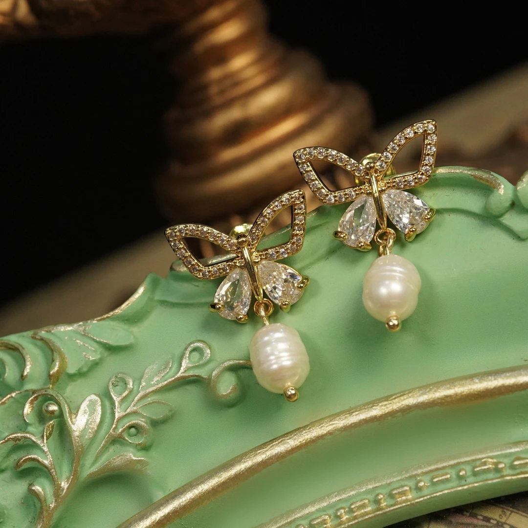 铜合金耳饰 【8324】耳钉蝴蝶简约气质复古精致小众优雅