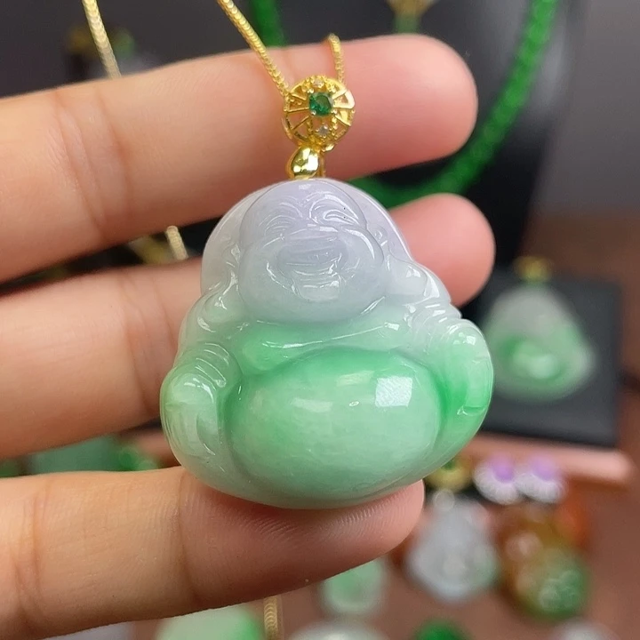 翡翠未镶嵌吊坠(赠链)