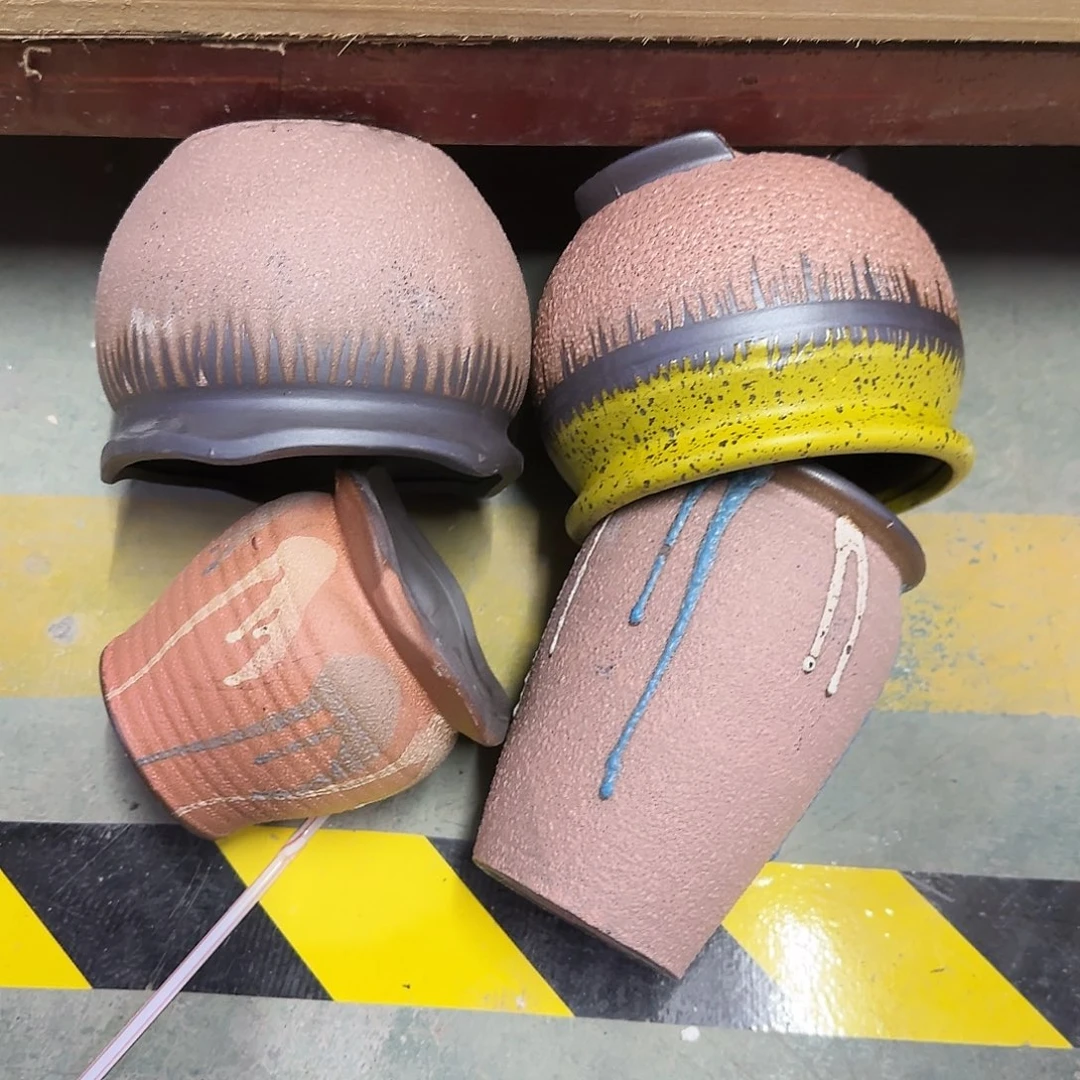 4个微瑕脱釉······