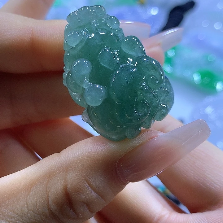 翡翠未镶嵌颈饰天然翡翠A货吊坠