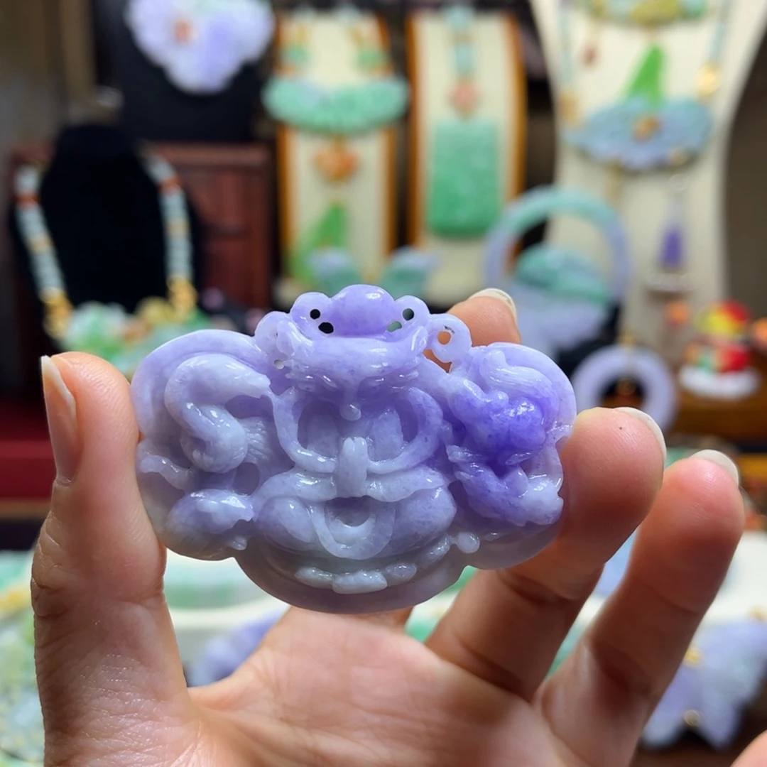 只***贸翡翠未镶嵌颈饰天然翡翠
