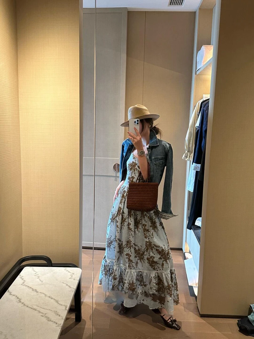 法式高级感洋气独特漂亮印花收腰吊带连衣裙百搭显瘦长袖牛仔外套