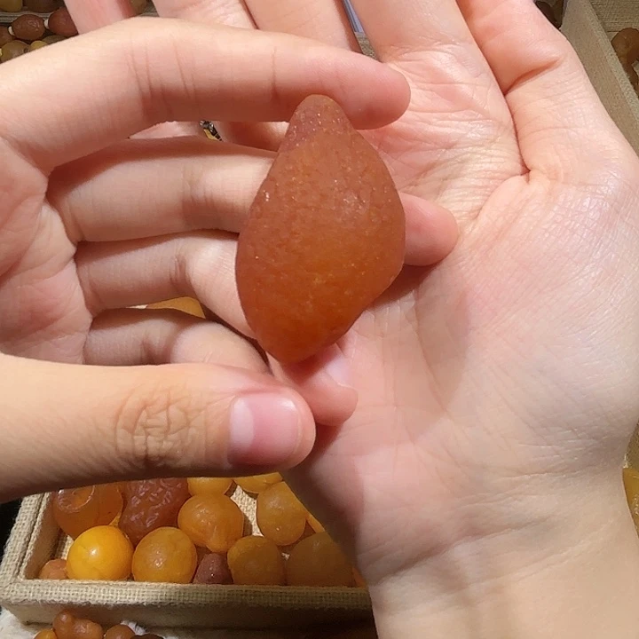 琥珀未镶嵌颈饰蜜蜡海漂单颗