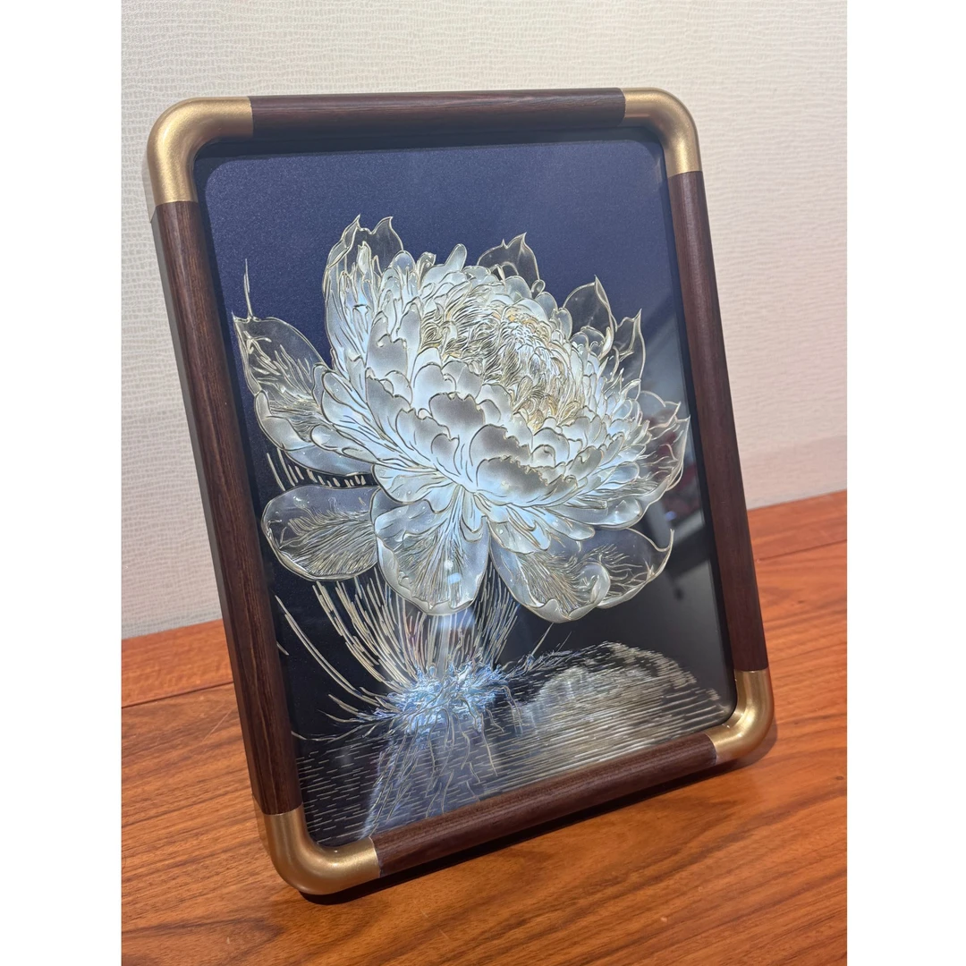 手工铜雕画《光影睡莲》小摆台