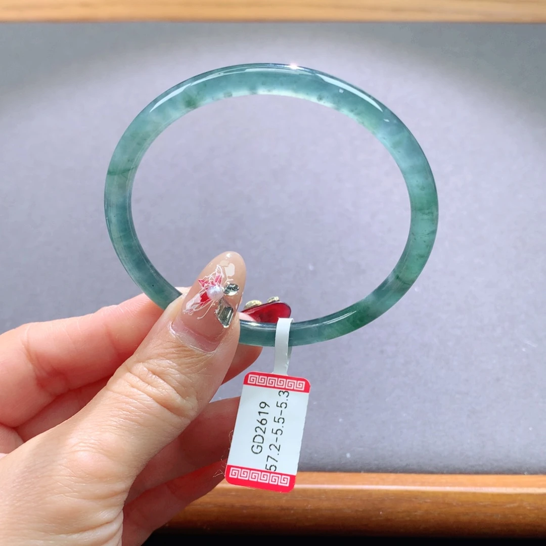 翡翠手镯未镶嵌天然翡翠手镯叮当镯