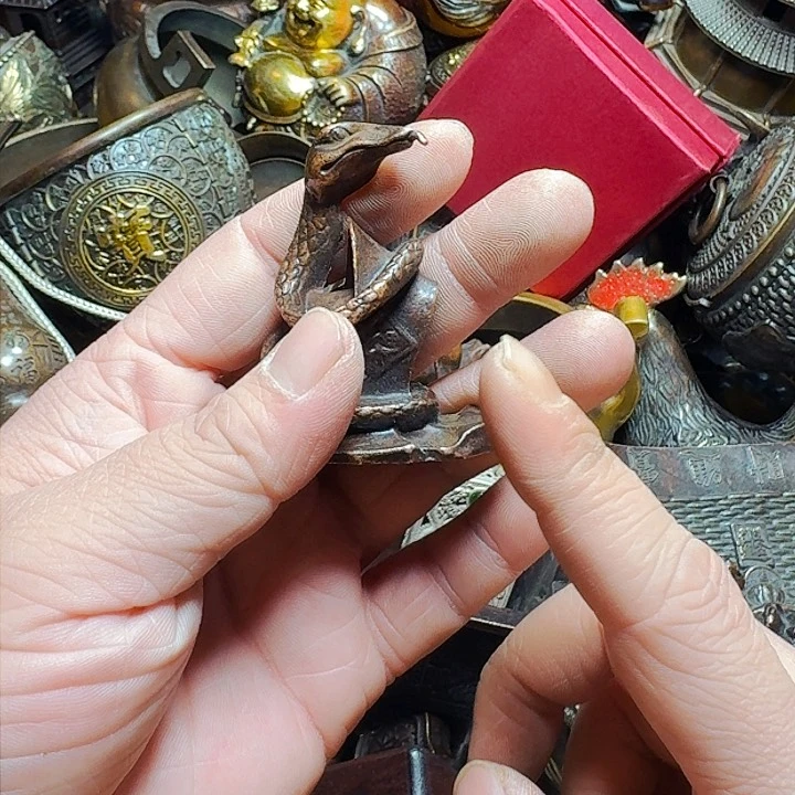 铜器摆件收收藏藏