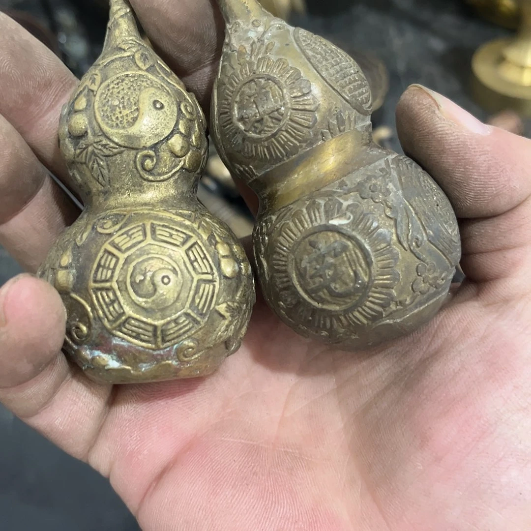张***宝闪电购铜摆件工艺品
