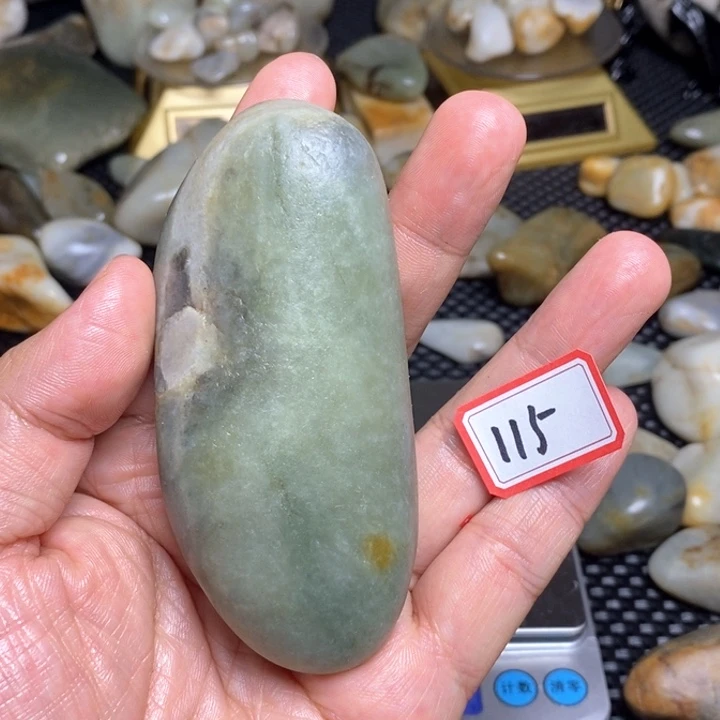 未镶嵌和田玉把件115