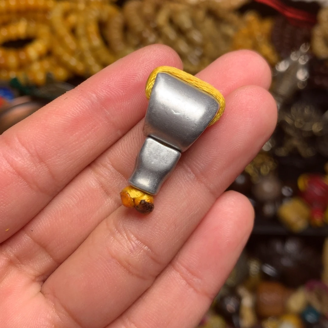 泥塑娘啦擦擦骰子