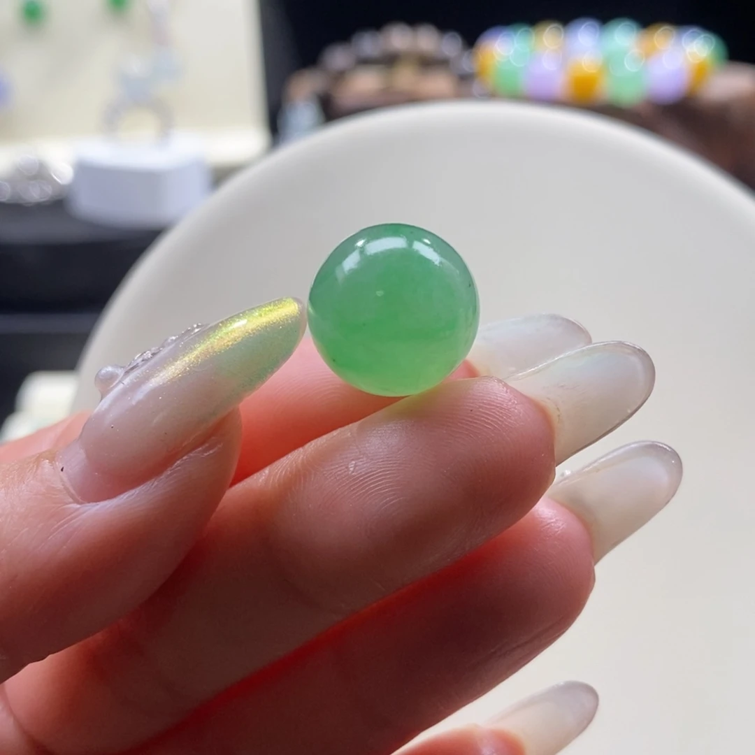 翡翠未镶嵌颈饰翡翠冰绿大珠