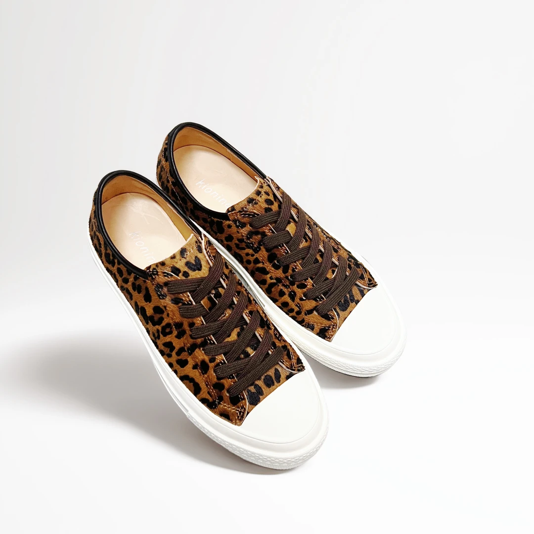 【聚新汇】1288-119秋季个性低帮板鞋百搭时尚通用透气真皮女鞋