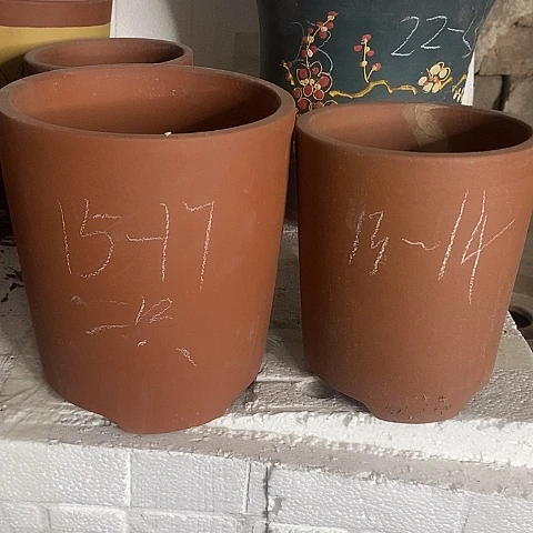 紫砂中国宜兴紫砂花盆，