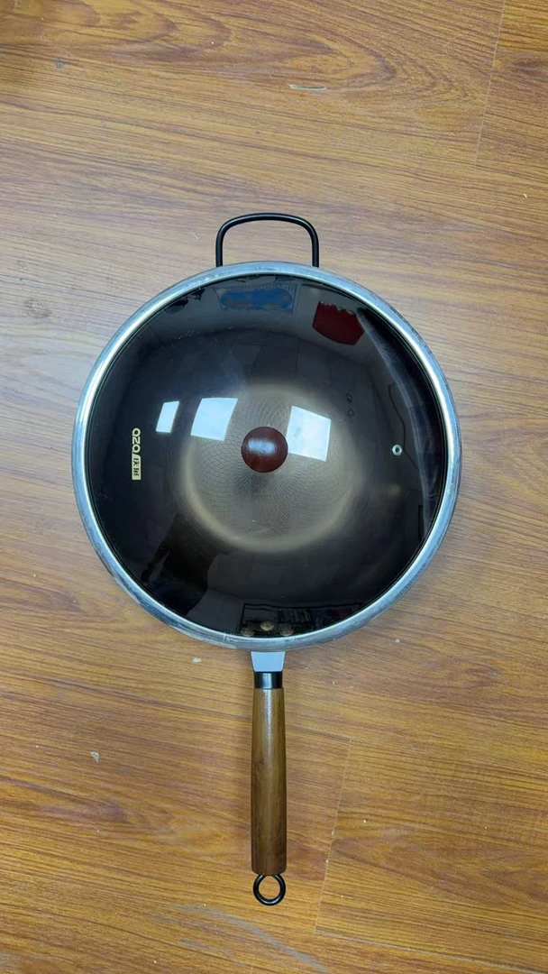 【浩迪】34厘米无涂层铁炒锅（带盖）