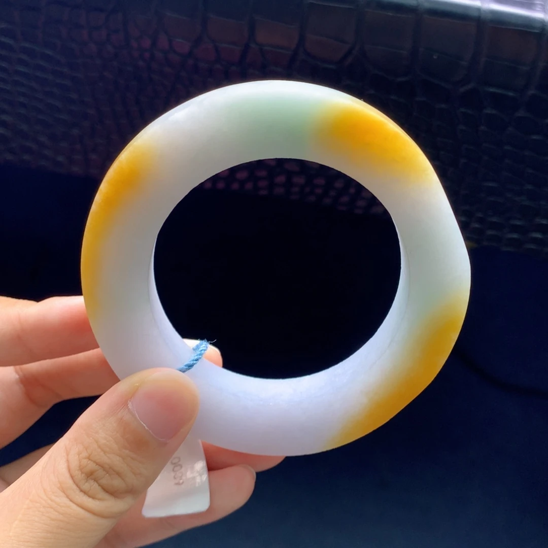 定制翡翠未镶嵌手镯