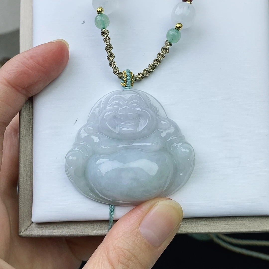 翡翠未镶嵌颈饰佛公