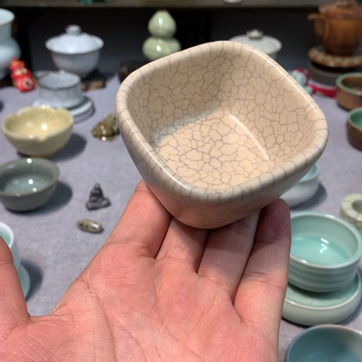 龙泉青瓷哥窑墨纹四方杯