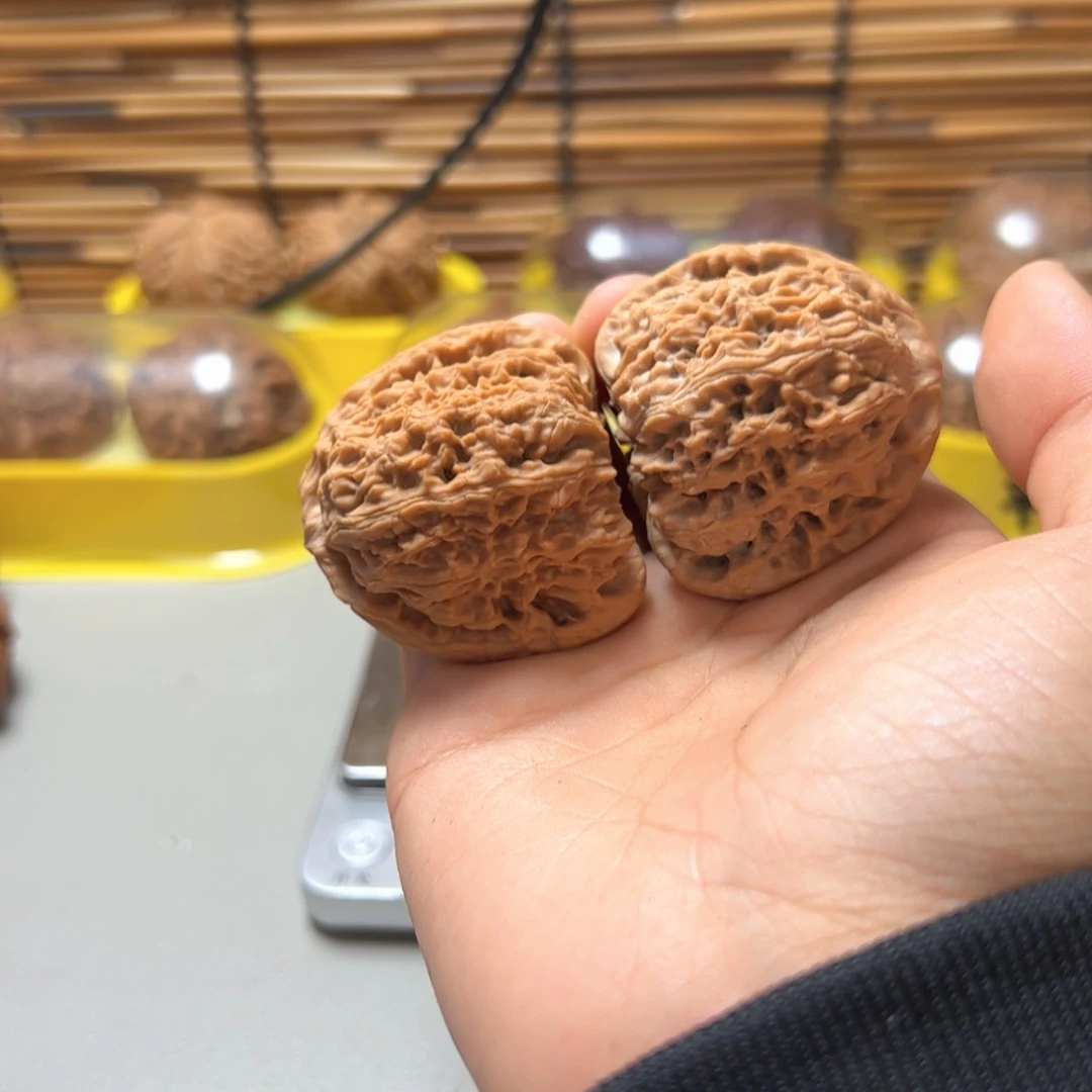 吊坠文玩核桃东*哥核桃