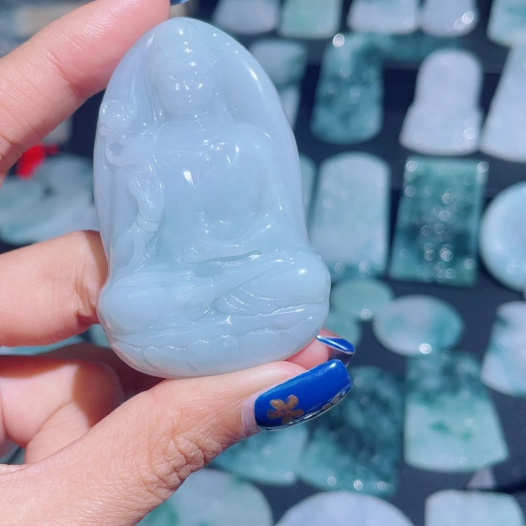 厦***装翡翠未镶嵌颈饰观音