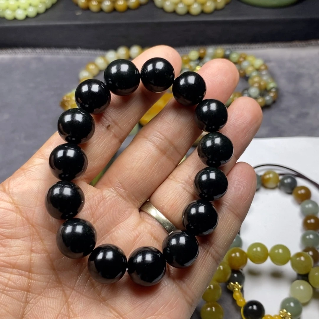 ****和田玉未镶嵌手串