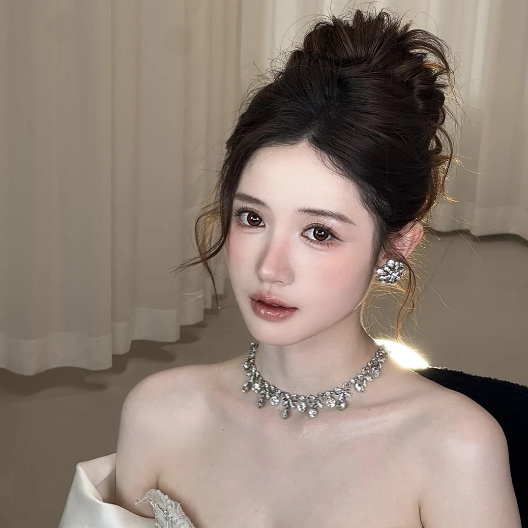 2998新款超闪蝴蝶结水钻项链新娘礼服主纱配饰