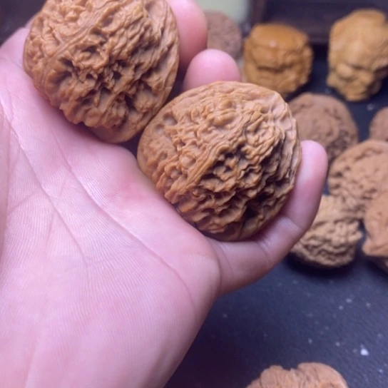 南疆石全41文玩核桃