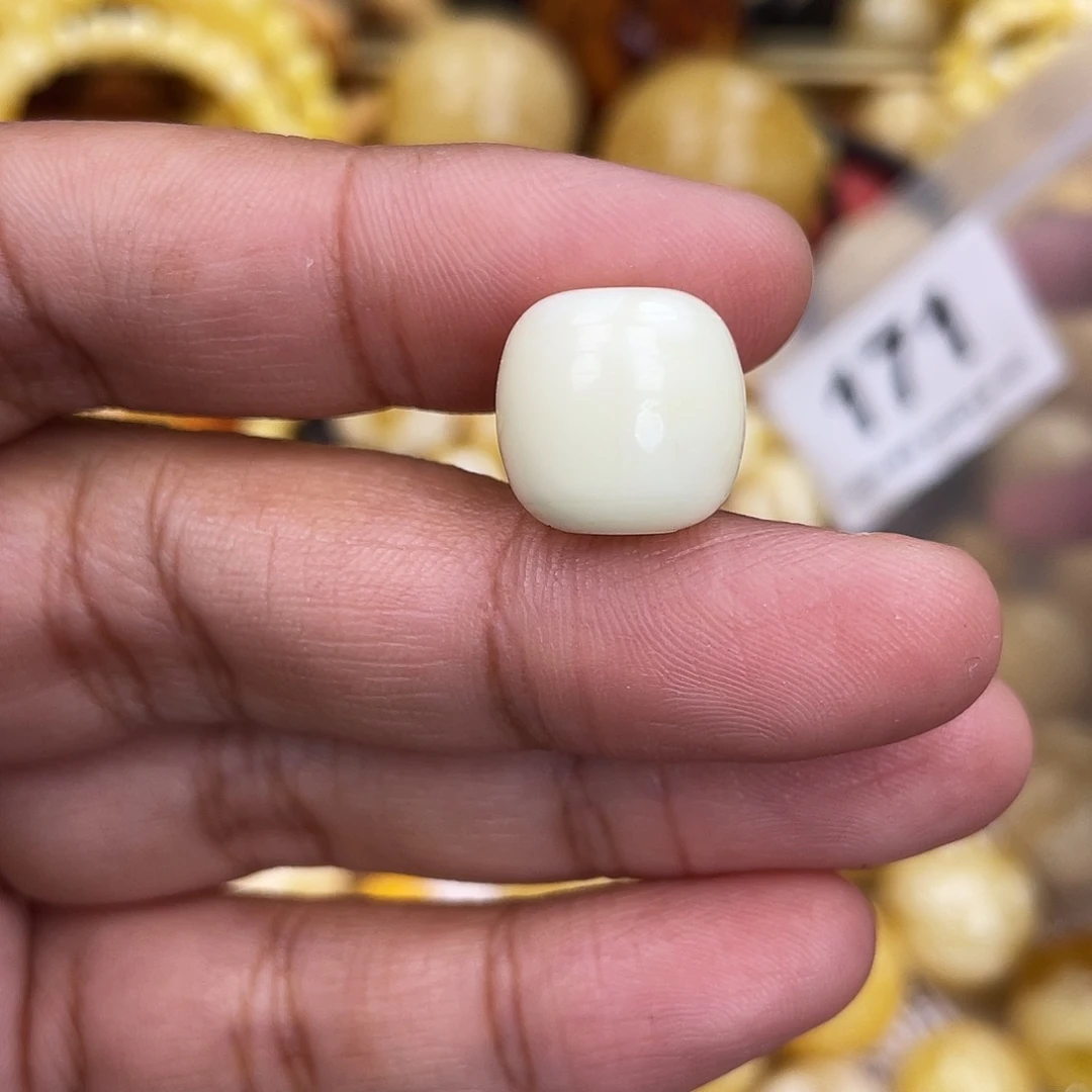 蜜蜡未镶嵌珠宝奇石划痕13.5