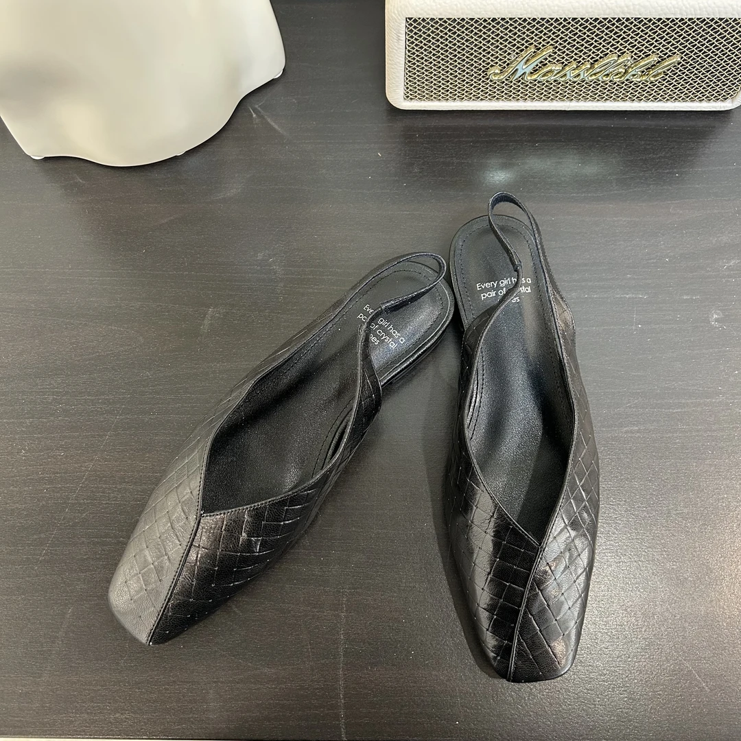 Shoe/牛皮/2CM包头凉鞋方头格子平底后空单鞋法式低跟8030