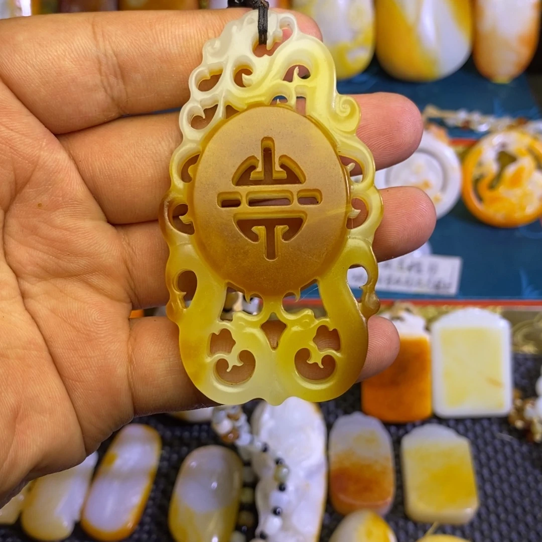 新疆料  龙凤玉佩5×8