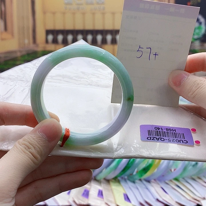 翡翠手镯未镶嵌The