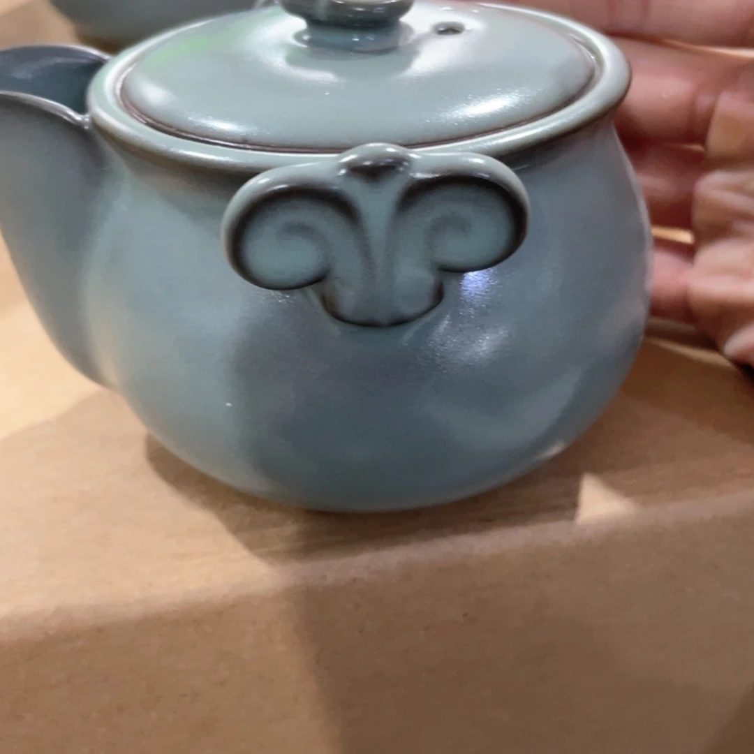 瓷片小微瑕。。。。。。。。。。
