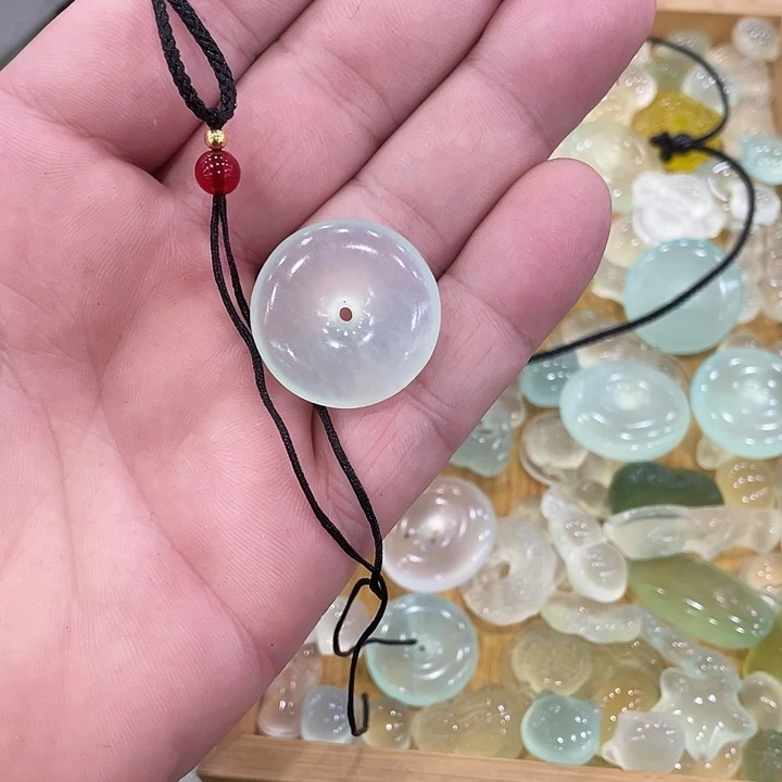 蛇纹石玉合金颈饰